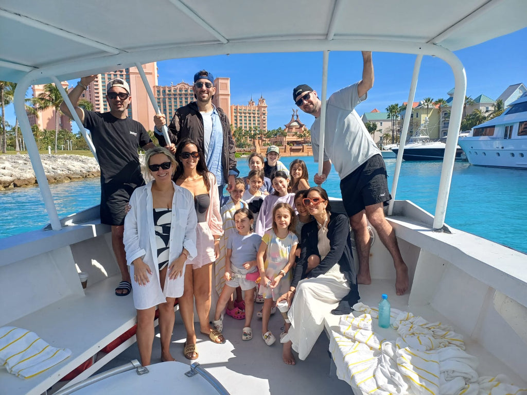 Private Island Adventure – Swim with the Pigs & Beach Lunch Stop