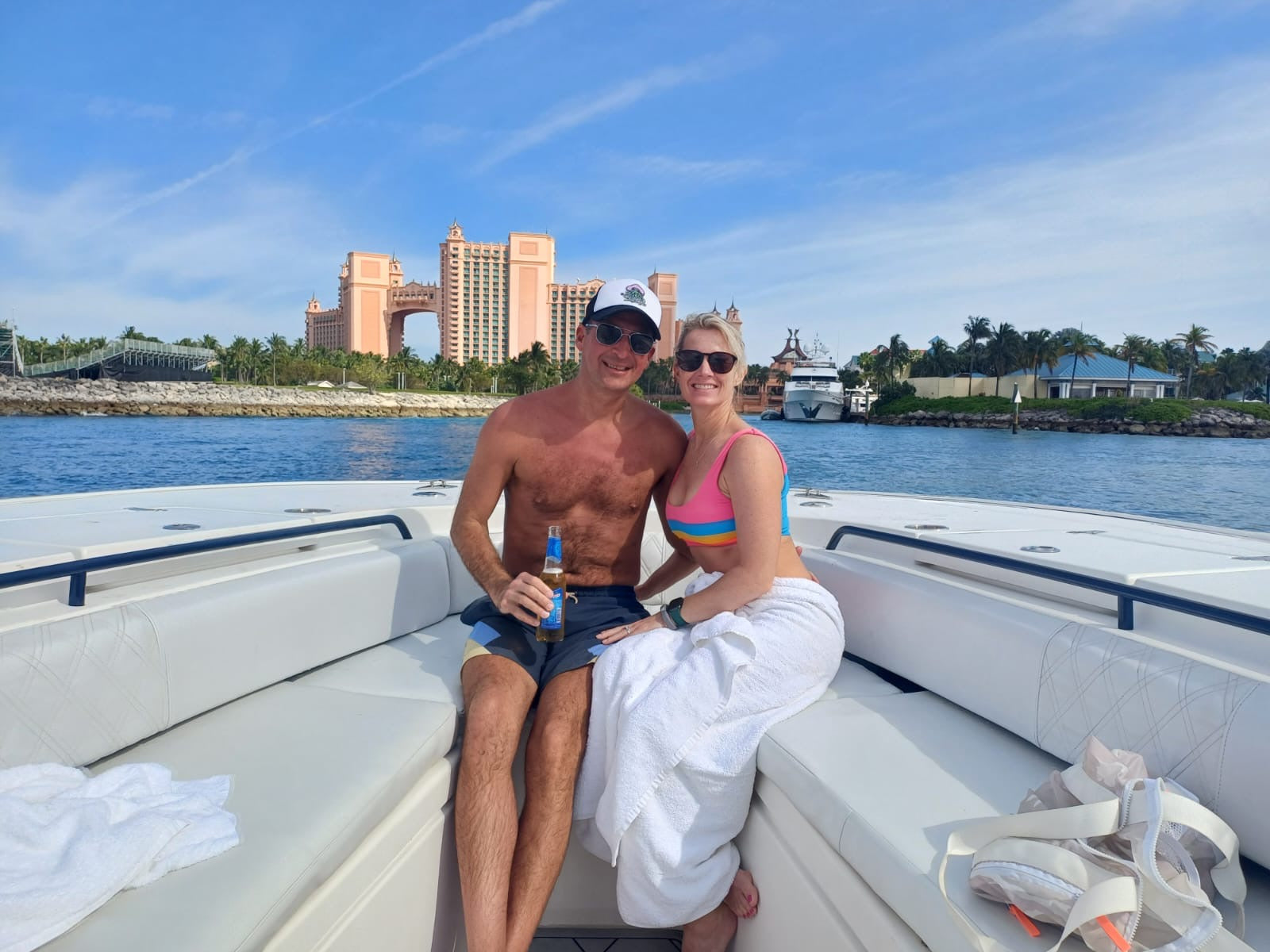 Private Island Adventure – Swim with the Pigs & Beach Lunch Stop